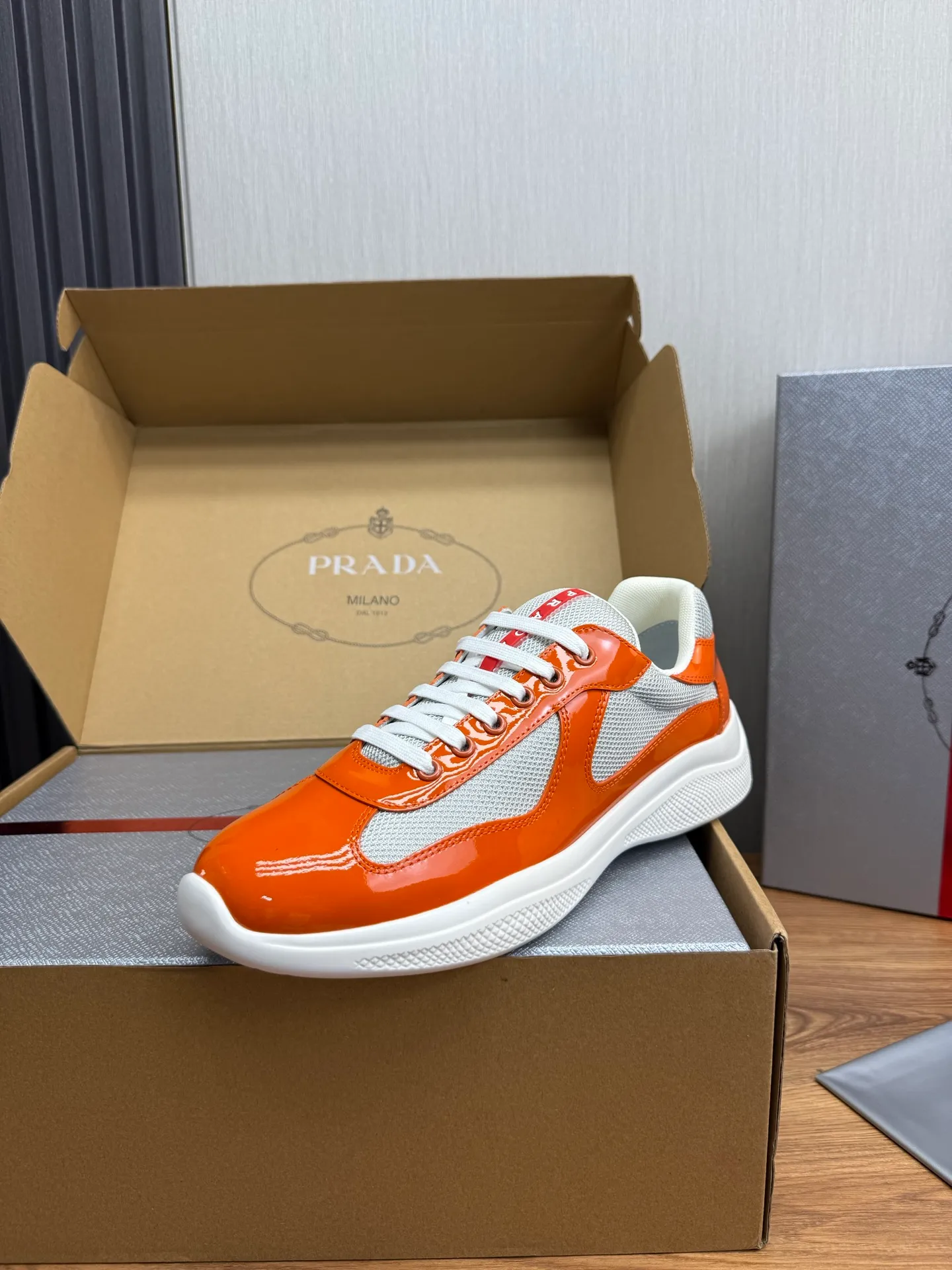 Men's shoes 640💰 [PRADA] Hot selling items🔥Must be recommended every day~~ Official website synchronized, 1:1 high quality shipments✔️ Imported cowhide fabric, rubber material + cowhide lining, original bottom, high-end airplane box packaging🎁 38-45 (38.45 custom-made, non-returnable)